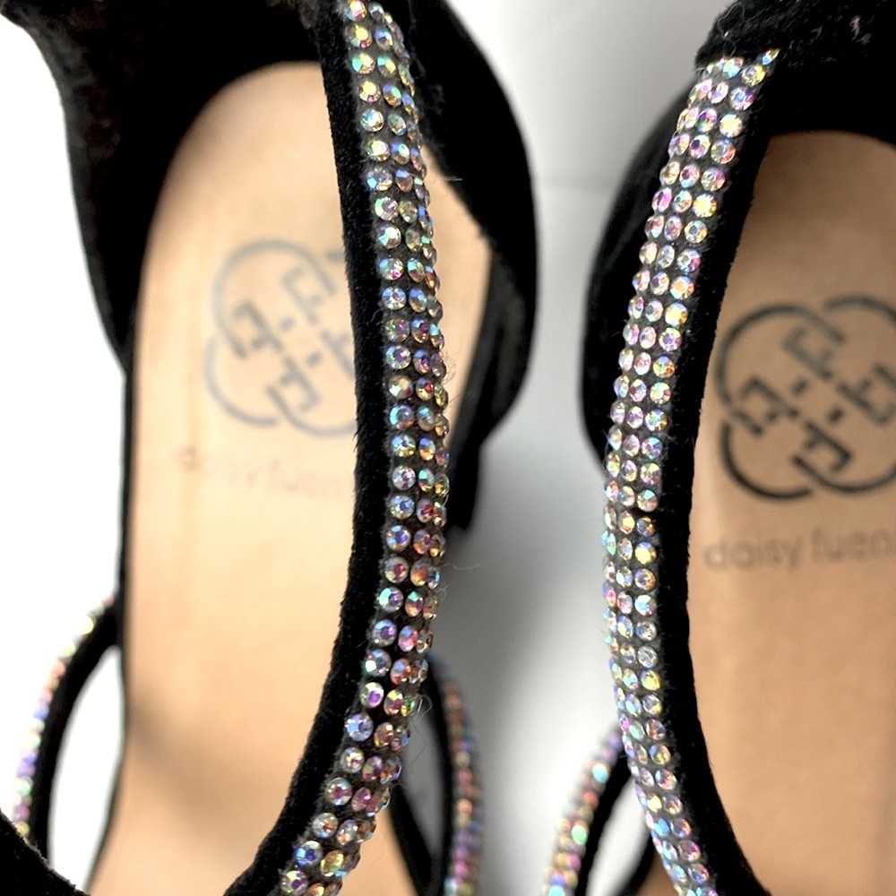 Daisy Fuentes Rava Women's Rhinestone Sandal Size 6.5 - Picture 6 of 8